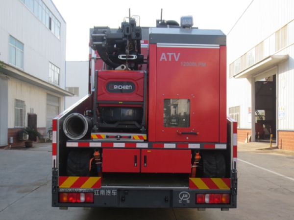 重汽泵浦消防车（远程供水 水带敷设）